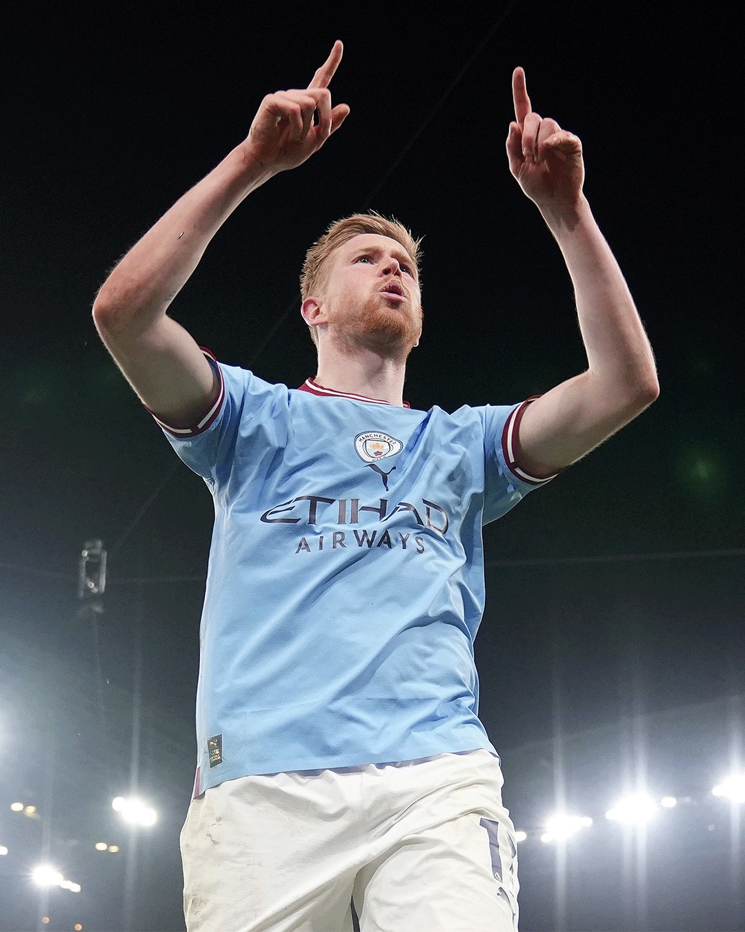 开云体育-德布劳内回归赛场，关键助攻首场状态亮眼，快船观众沸腾！的简单介绍