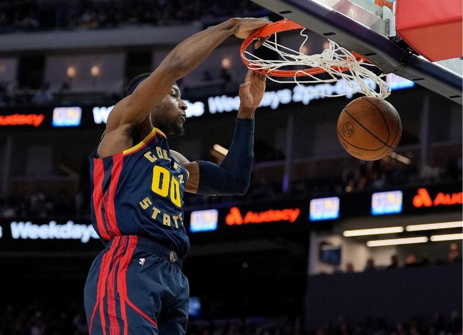 开云体育-巴特勒在瑞士队比赛中高光表现，绝杀引发热议！的简单介绍